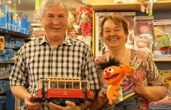 Hartfelder-Marken-und-Qualitaetsspielzeug-Angelika-Klaus-Dieter-Hartfelder